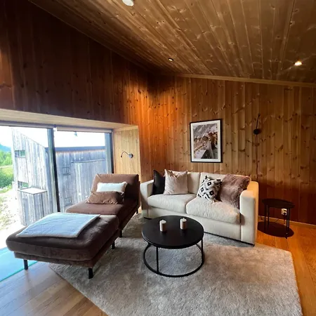Charming And Modern Ski-in Ski-out *