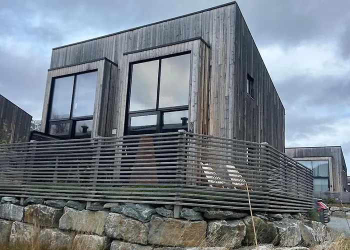 Chalet Charming And Modern Ski-in Ski-out *