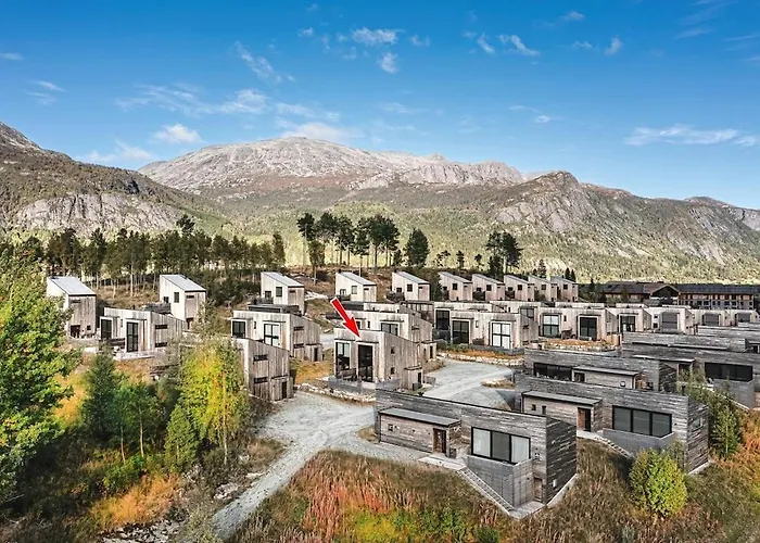 Dağ evi Charming And Modern Ski-in Ski-out *