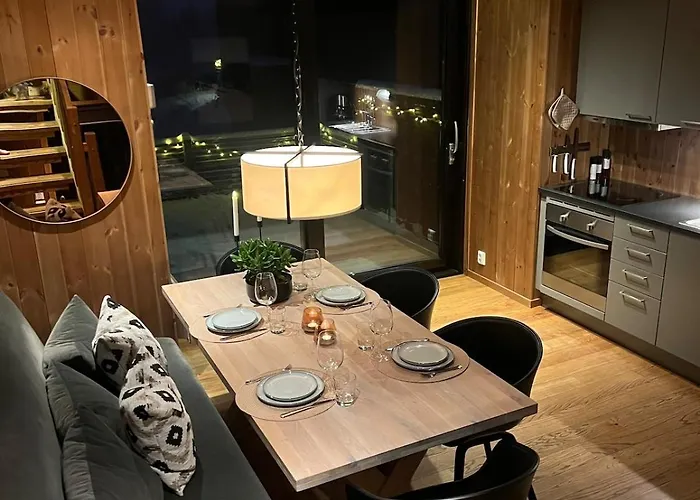 Charming And Modern Ski-in Ski-out *