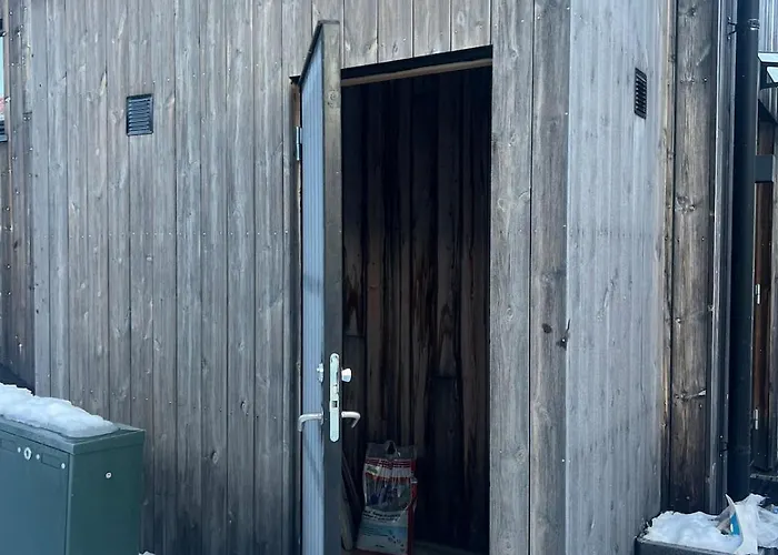 Charming And Modern Ski-in Ski-out 海姆瑟达尔